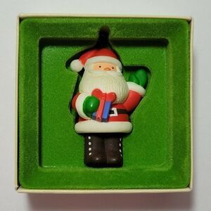 Hallmark Ornament Santa Claus Tree Trimmer Collect